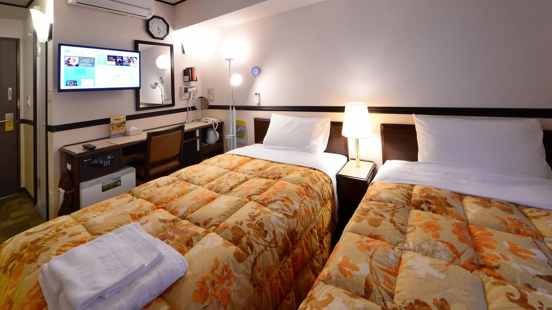 Toyoko Inn Chubu International Airport Honkan Orange Side Hotel